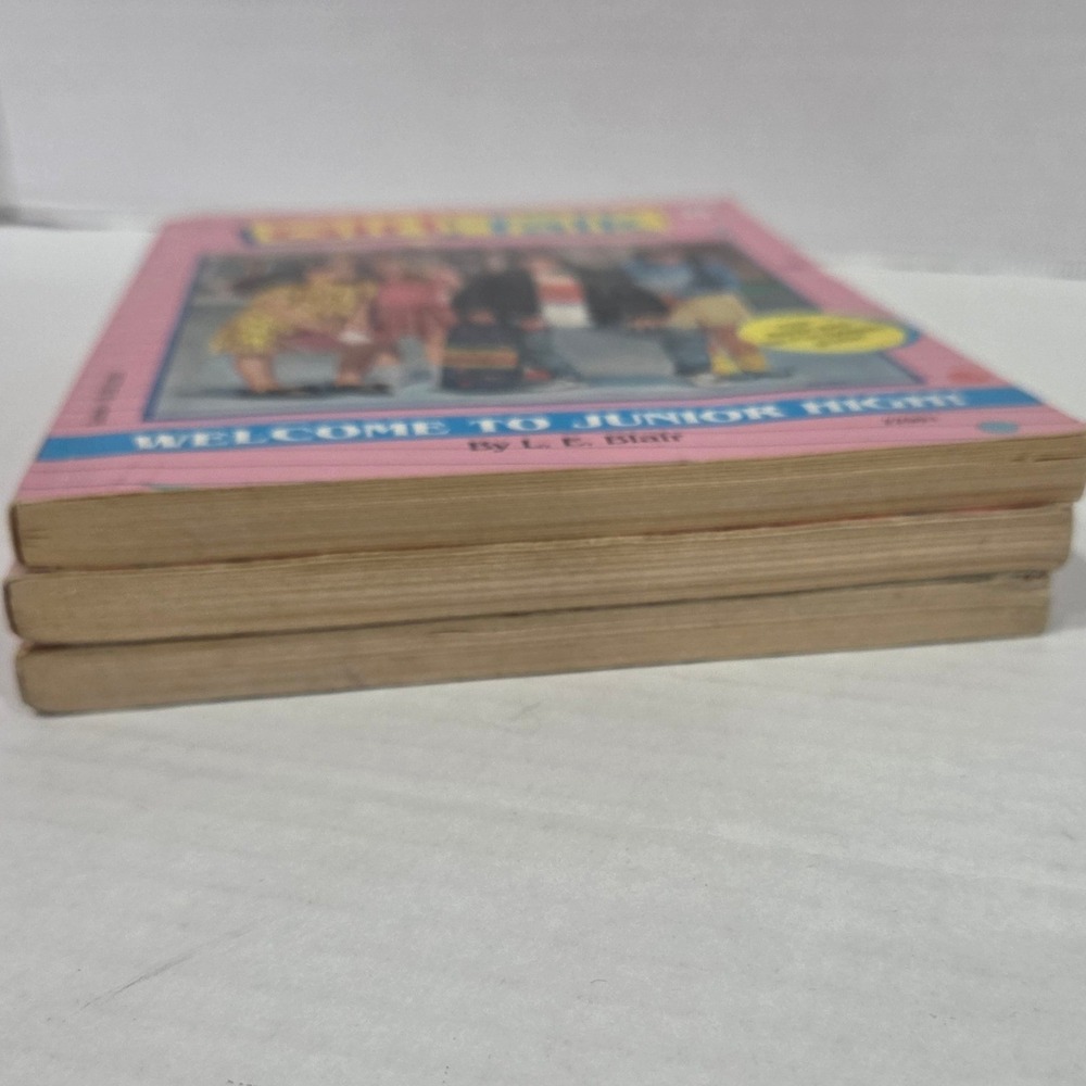 Girl Talk Books Lot 1-3 L.E. Blair Vintage 90s YA Paperback Golden Books 1990 - Picture 4 of 4